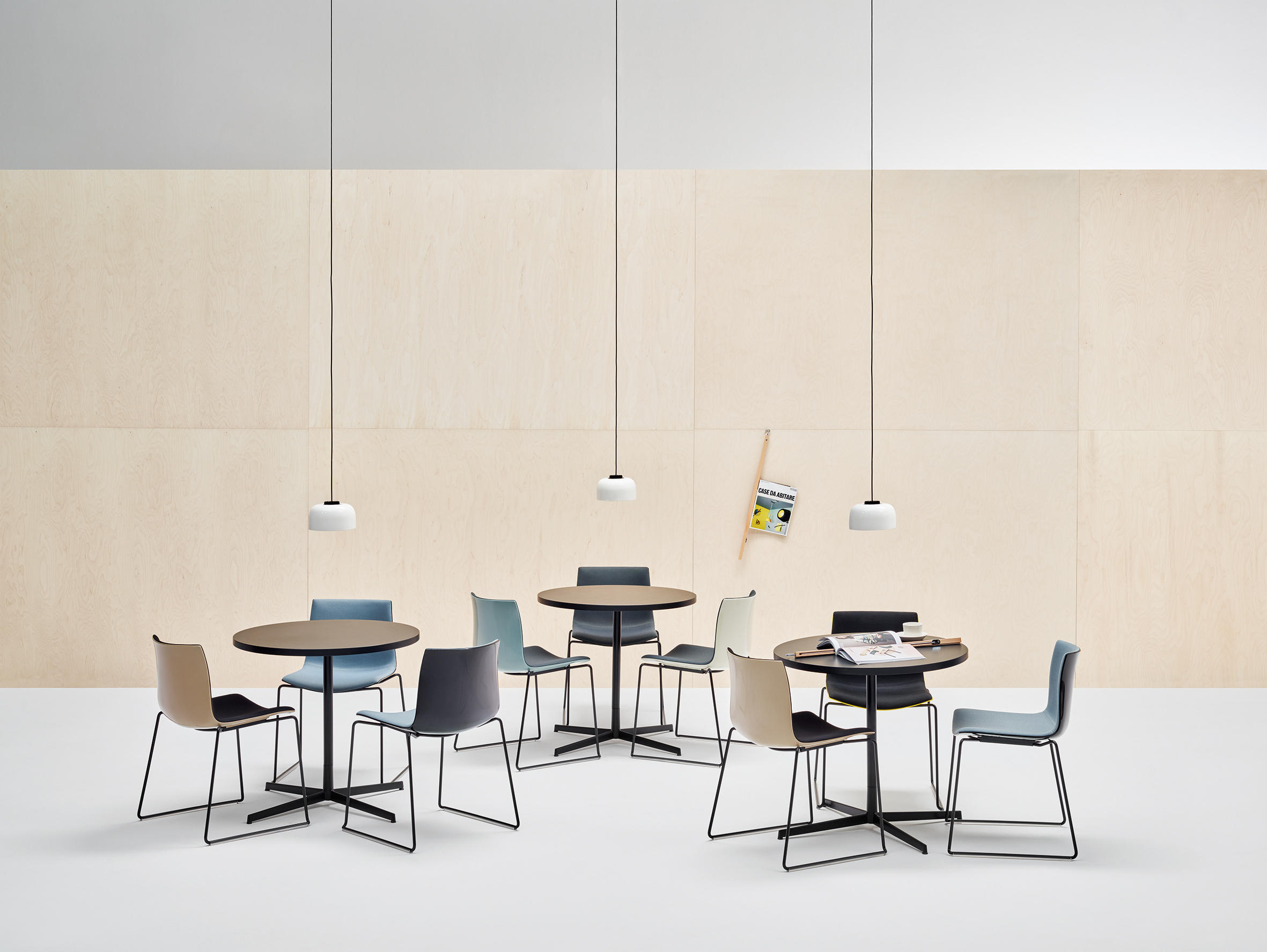 华体会体育官方在线官网 - 桌几|餐桌|办公家具|华体会体育官方在线官网家具|Eolo 洽谈桌/餐桌